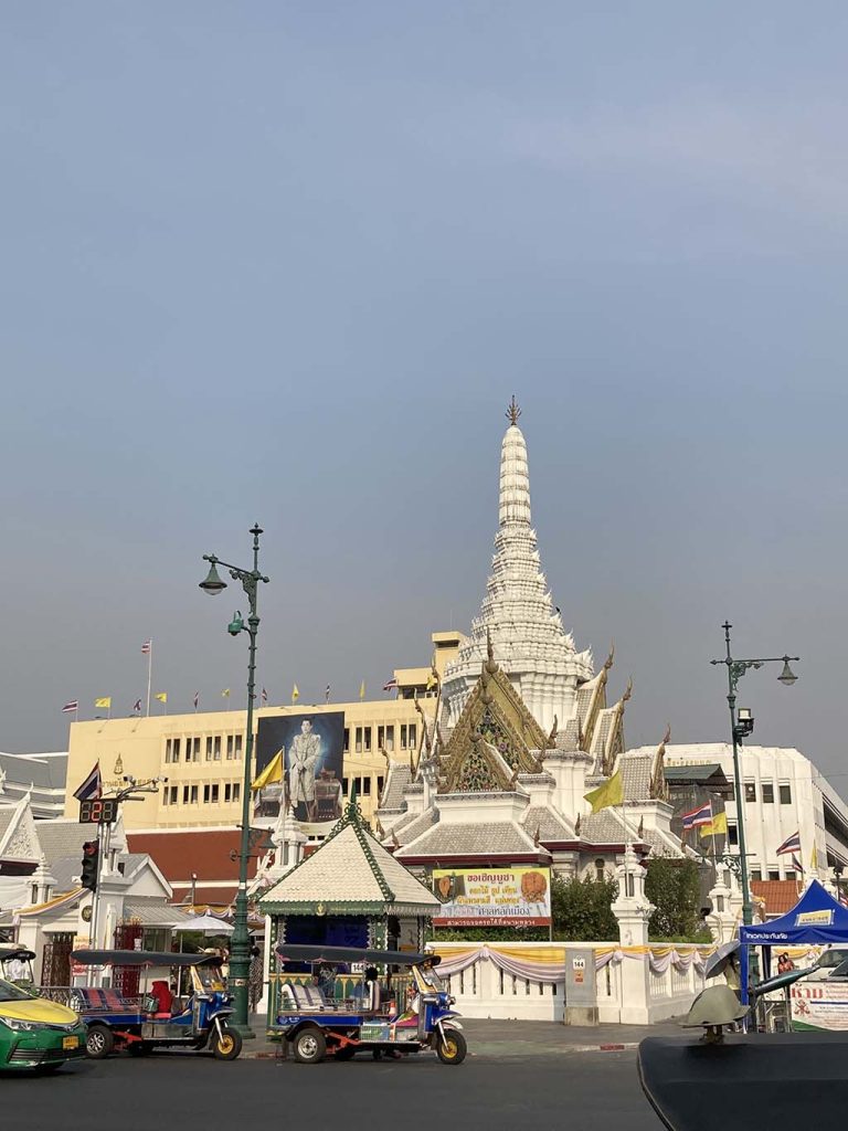 Bangkok City Pillar shrine