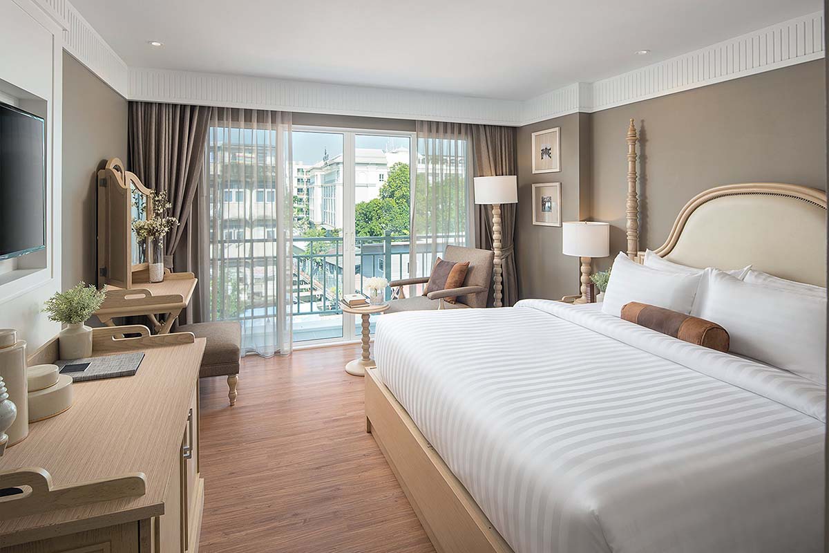 Deluxe room at Casa Vimaya Riverside.
