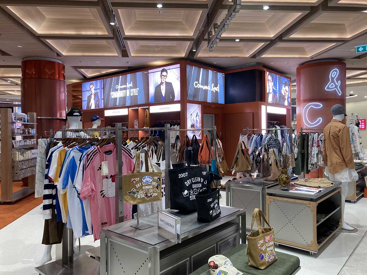 A streetwear brand on the 2nd floor.