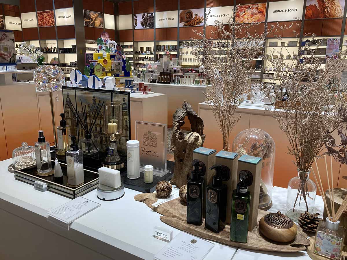 Various brands of aroma therapy products.