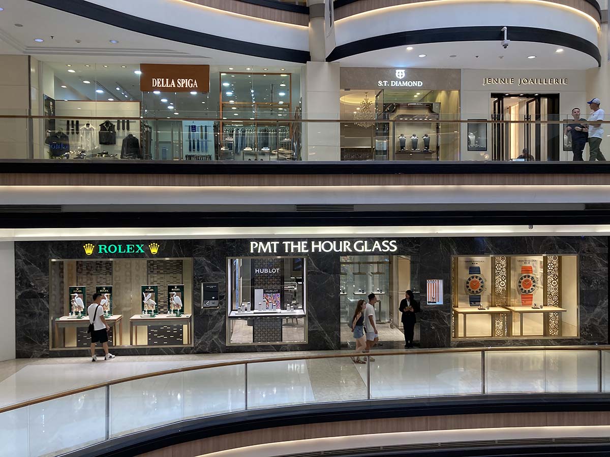 Luxury watch brands and jewellery shops.