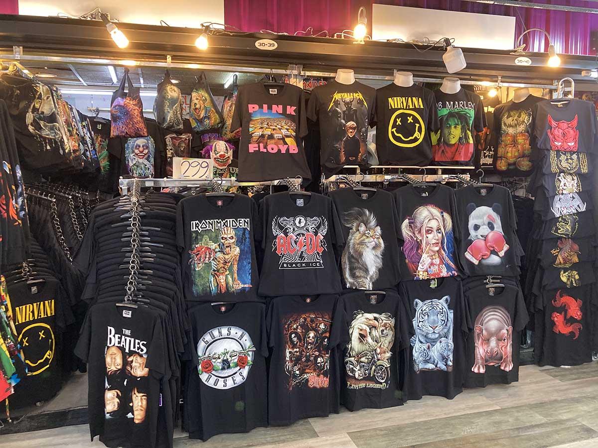 A T-shirt shop in the “Shopping Street”, MBK center
