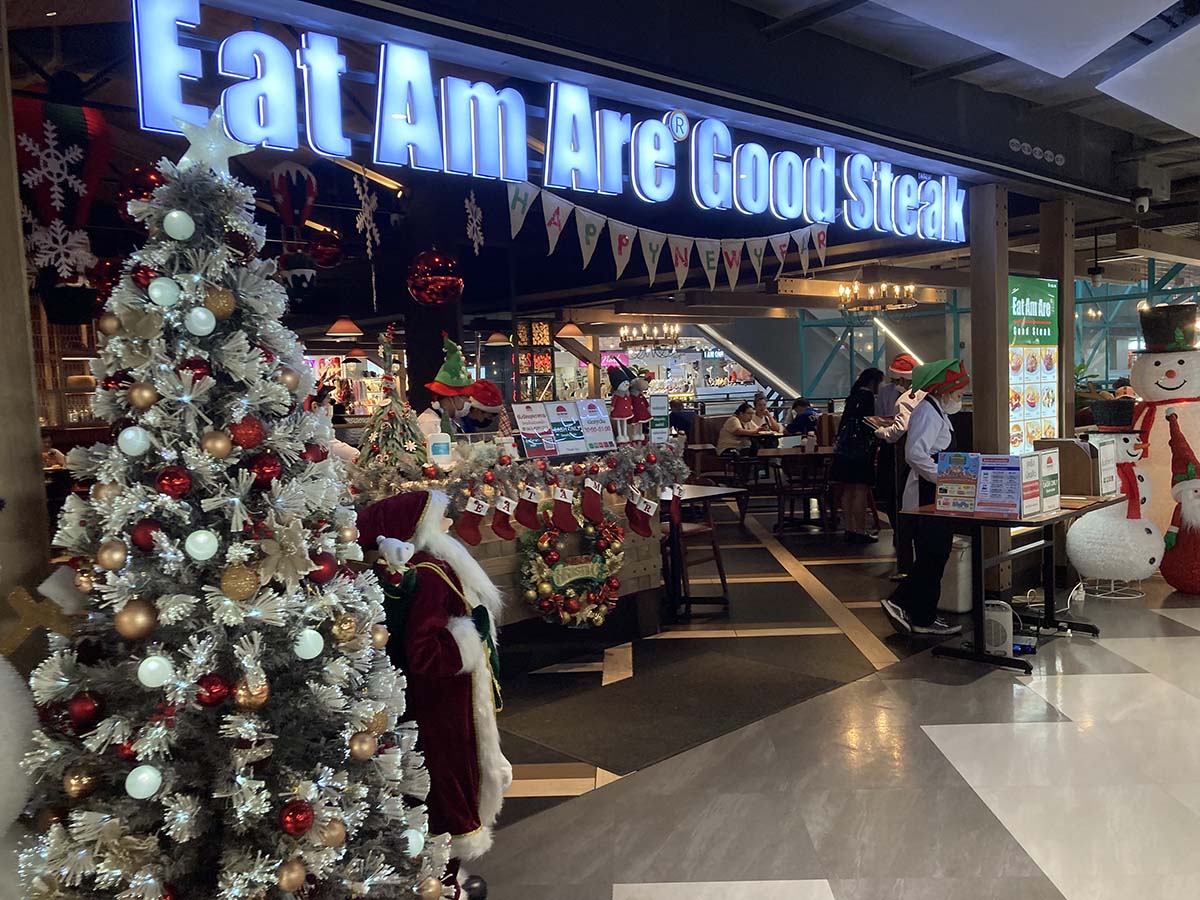Eat Am Are, a steak shop with reasonable prices, MBK Center.