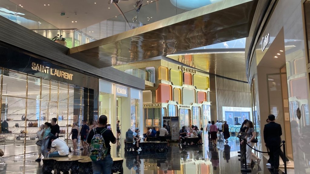 ICONLUXE hall.
