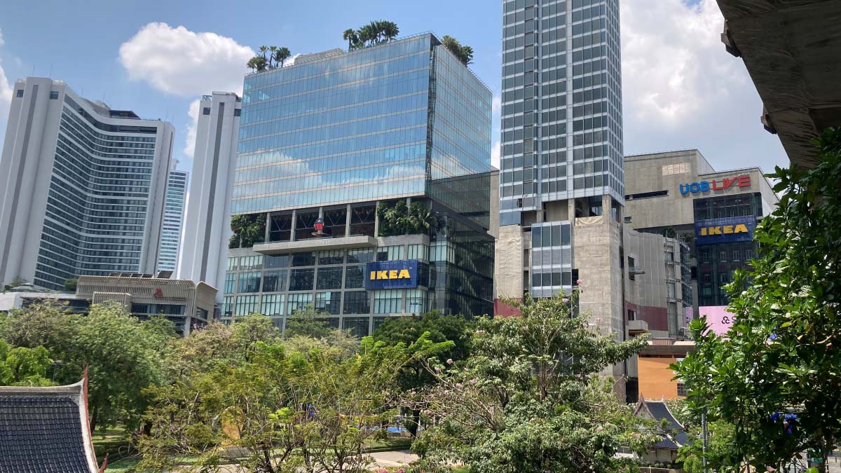 EmSphere from the BTS skywalk. You can see that the complex has everything you need from shopping, dining and entertainment.